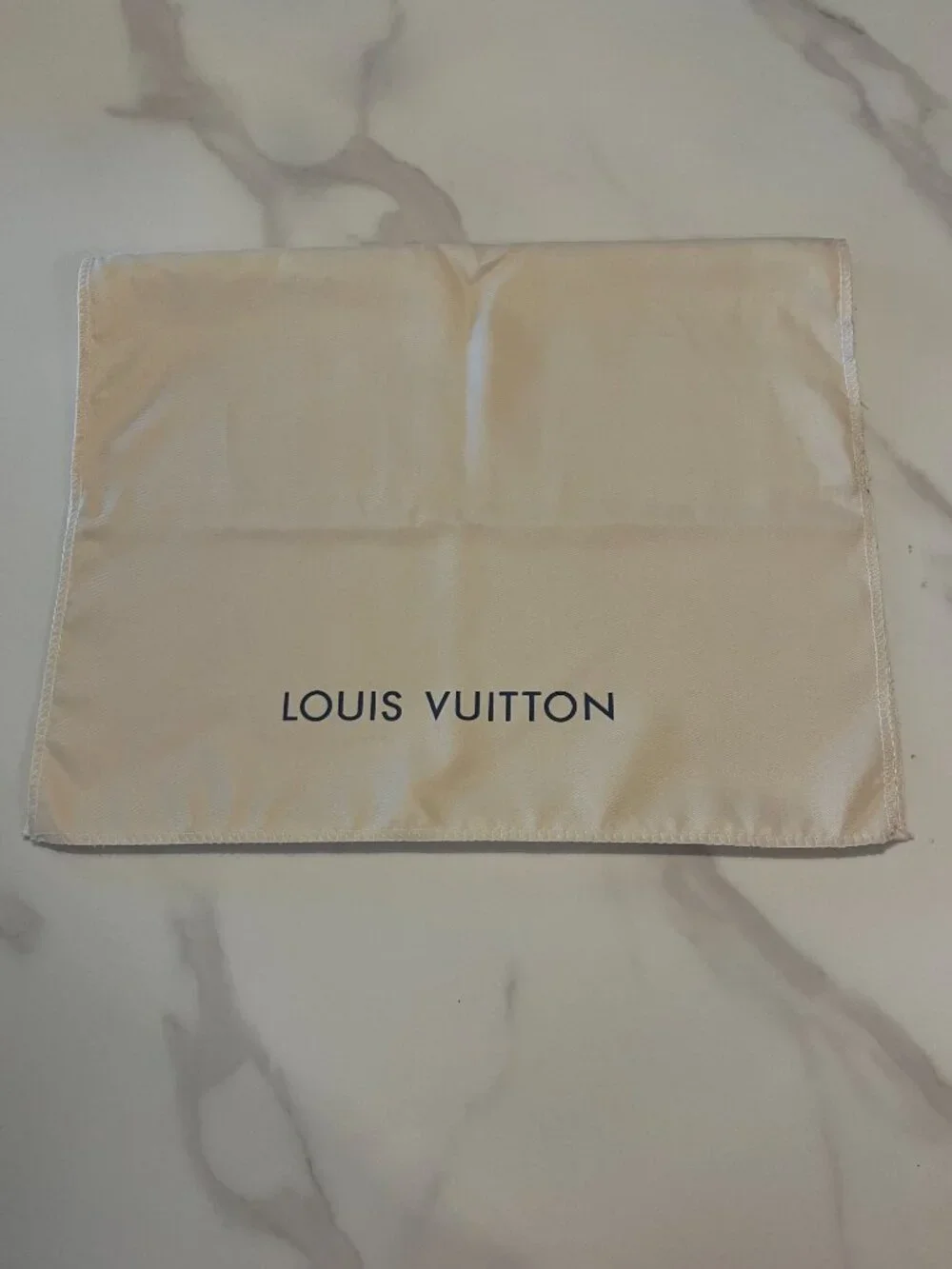 Louis Vuitton Medium Dust Bag